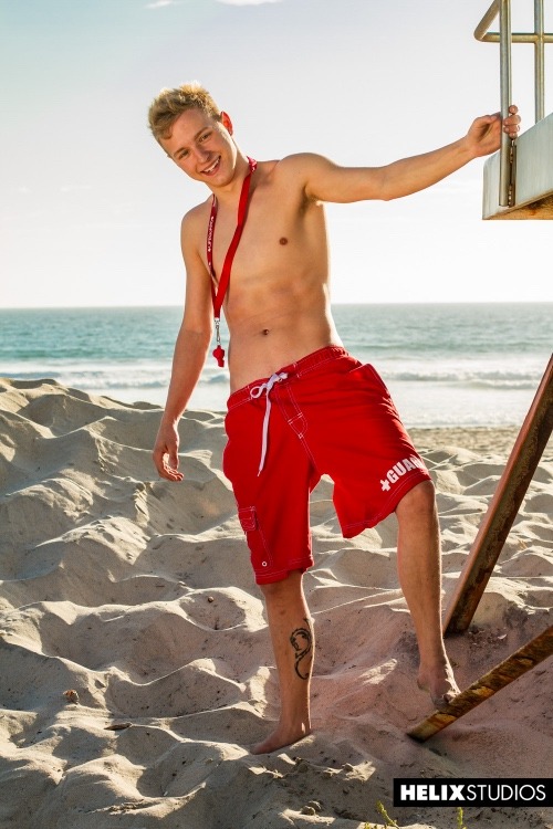 hotyoungdudesandsex:  