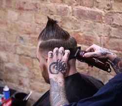 barberbitethythumb:  FULLY BOOKED FOR THE REST OF THE WEEK! walk ins 9-3! Get booking in for your next appointment now to avoid disappointment! • Link in Bio 