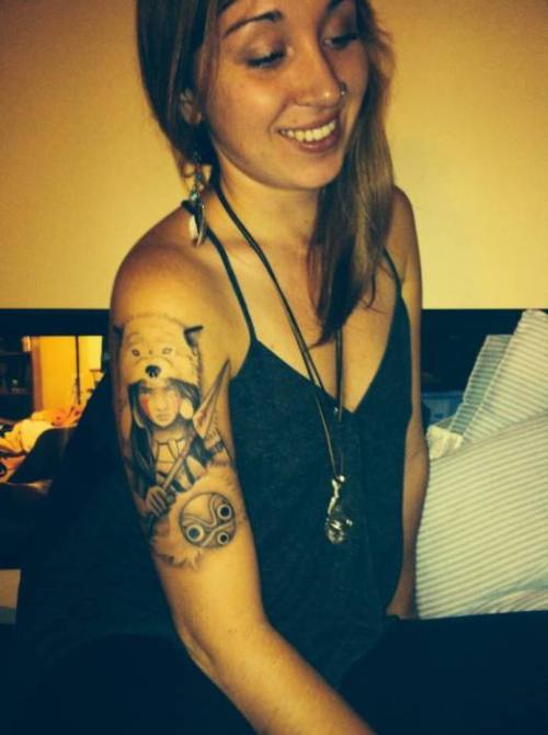 itssexycollegebabes:  Source:Christina Renee Smithitssexycollegebabes
