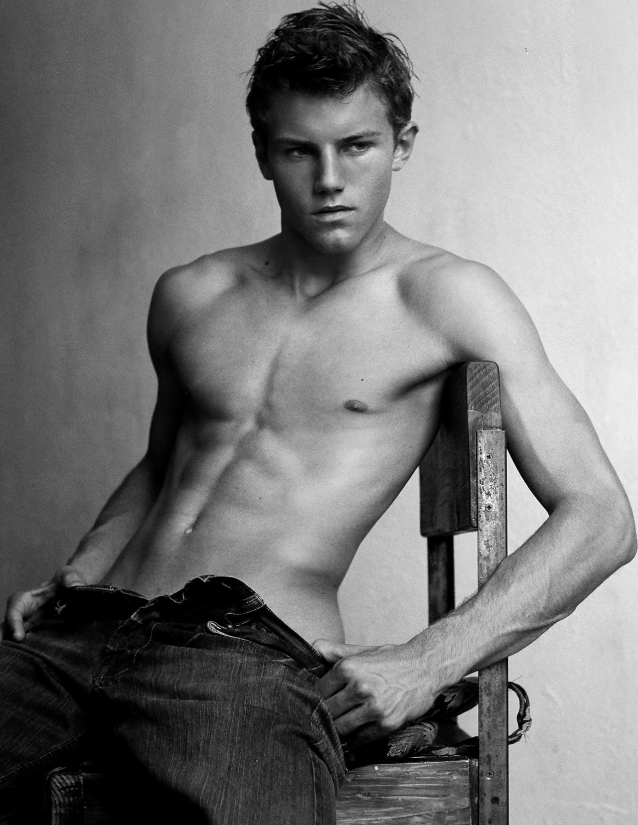 illicit-beauty:  ebodamen:  sabas125: Jesse Photographed by Joseph Bleu  illicit-beauty