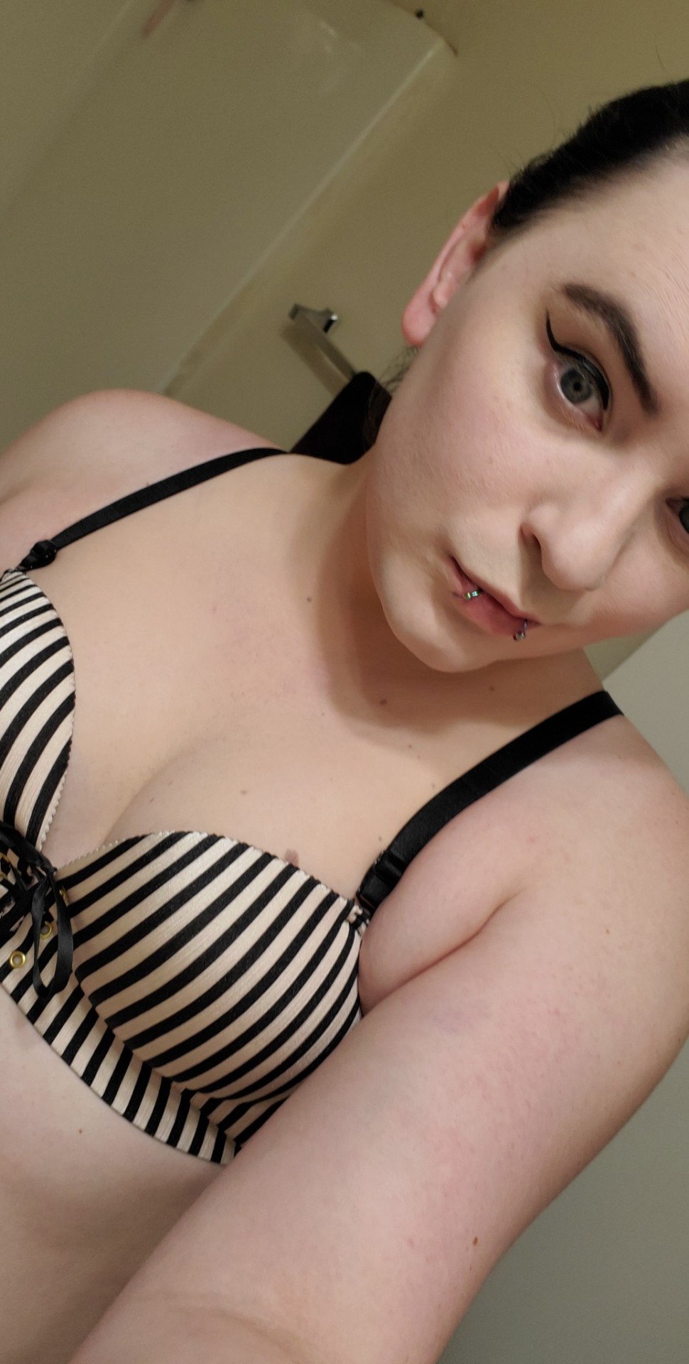 Porn Pics zerosuitsammi3:Bra pics for y'all 