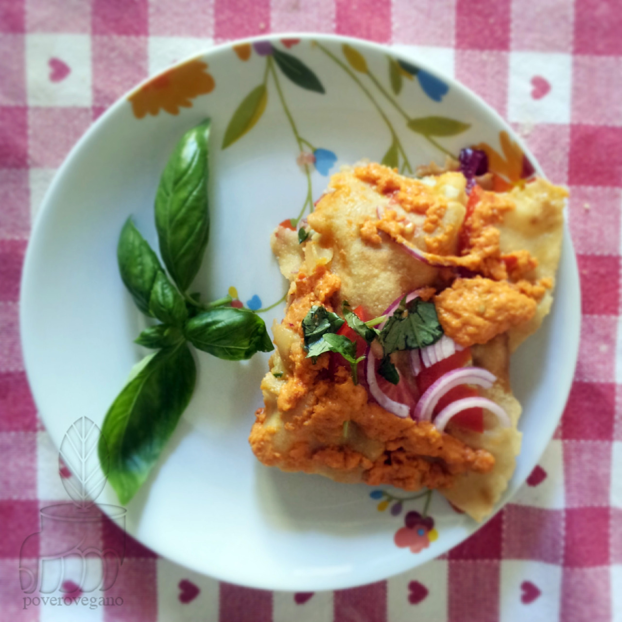 poverovegano:  LASAGNE FREDDE ESTIVE Per questa ricetta noi abbiamo usato del pane