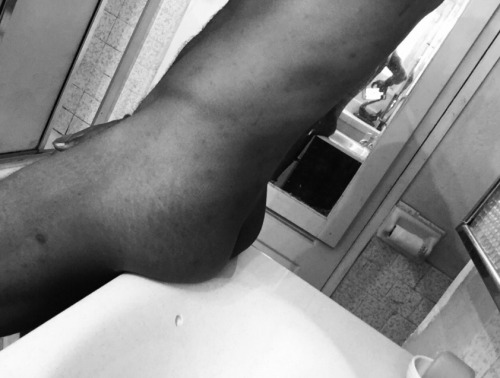 favesxxx:  Bennie Harris exclusive dick and ass pics that were sent in by an amazing follower 💗who’s subscribed to Bennie’s connectpal