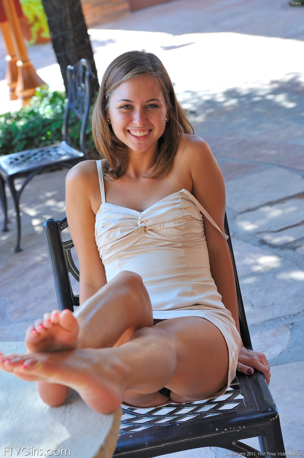 onlythebesttoesucker:  I’d sale it all for just one ????