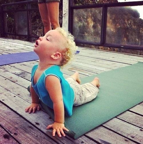 unclechanchan:  reharris6:  Awwww!!!  Yoga baby!