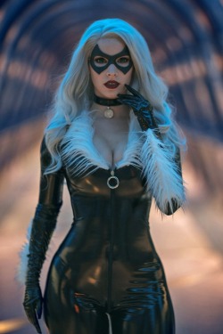 love-cosplaygirls:  Marvel’s Black Cat Cosplay by EnjiNight