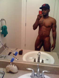 nudeselfshots-blackmen.tumblr.com post 47410457122