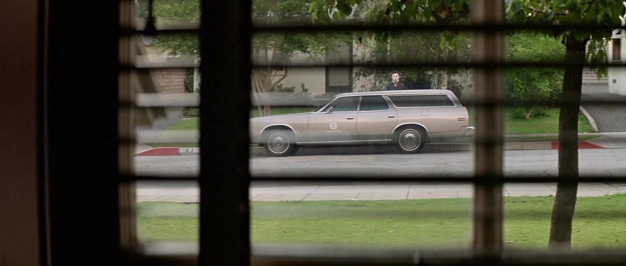 ozu-teapot:  Halloween | John Carpenter | 1978Jamie Lee Curtis, Nick Castle