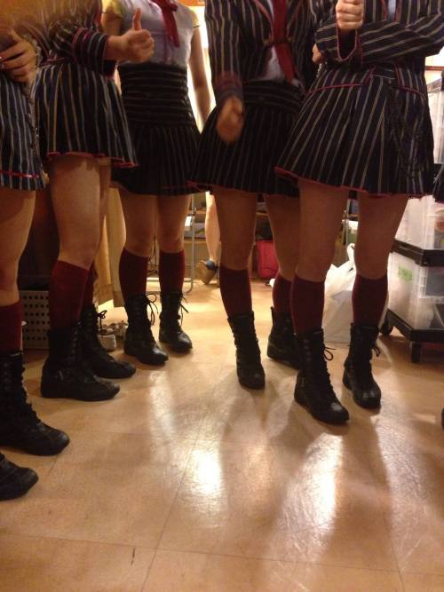 takahashijurifc:  Juri’s G+ : 9.03 PM (140708) 今日は、撮影からのB公演でした✋💓Today,From the shooting untilTeam B theater performance has done ✋💓 楽しかったぜぃ(￣ー￣)It was very fun (￣ー￣) 公演後にスイカ食べたよ〜😋明日は一日収録だ〜！！がんばろーう^