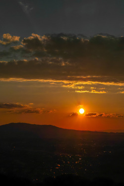 tulipnight:  Sunsets Nara by shinichiro*