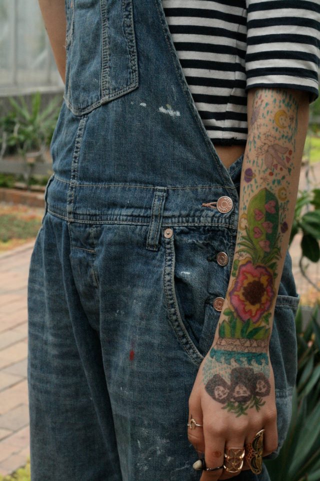 terrariumm:  doodled all over my arm, taken by my friend Nikki 