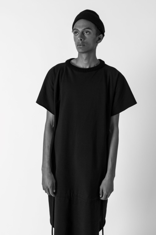 #vibejohansson #ss16 #homme #pfw #parisfashionweek #voidshowroom #darkwear #blackwear #avantgarde #m