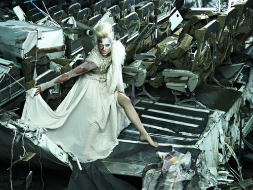 Creepy ANTM Shoots: Zombies from Cycle 19.