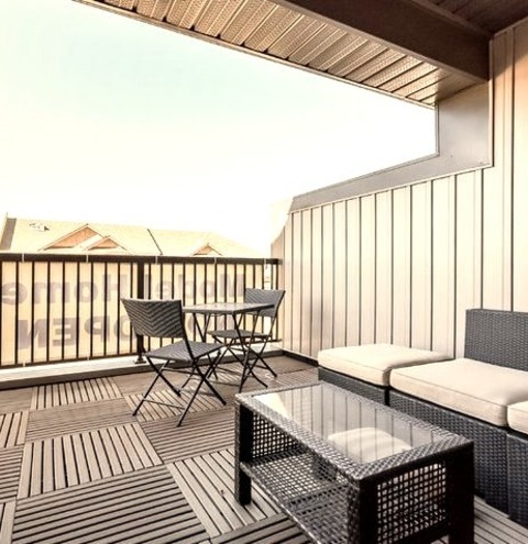 Ideas For A Small, Modern Rooftop Deck Renovation That Includes A Roof Extension