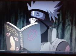 naruto-1love:  Seriously, Kakashi? You’re in the middle of a freaking WAR, and you think NOW would be a good time to read Icha Icha??   Absolutely