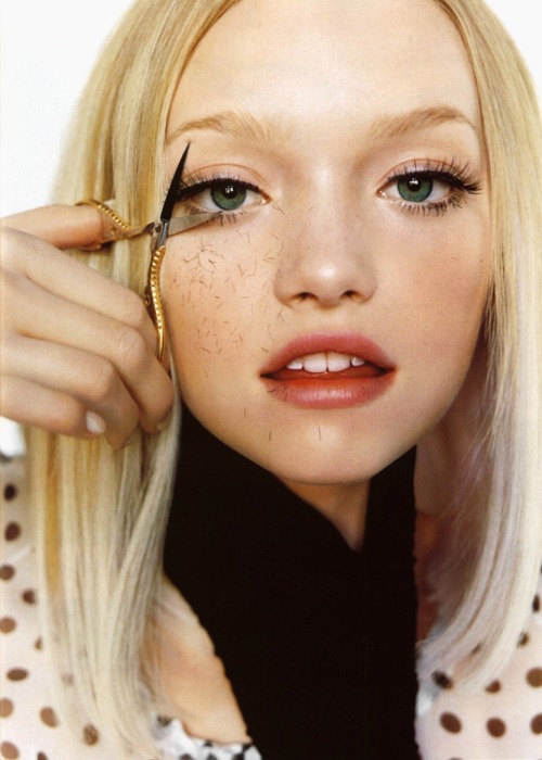 lovlae:fawle:gemma ward by mario testino, c.2005this is one of my favorite pictures of gem