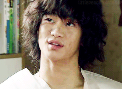 littlepeacefulrunner:  Kim Soo Hyun / Song Sam Dong 