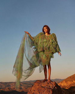 Sex femalestunning:Kaia Gerber for Vogue China, pictures