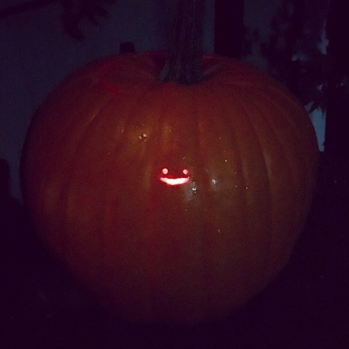 mamawxlf:beepbooperror:@mamawxlfA MASTERPIECE*SHEDS A TEAR* My level of pumpkin carving