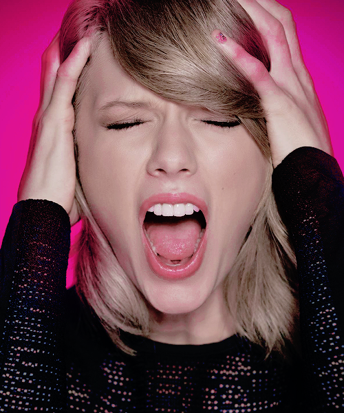 swiftofrph:  The drama and the T R A U M A of the relationship you have when you’re [ 16 ] can
