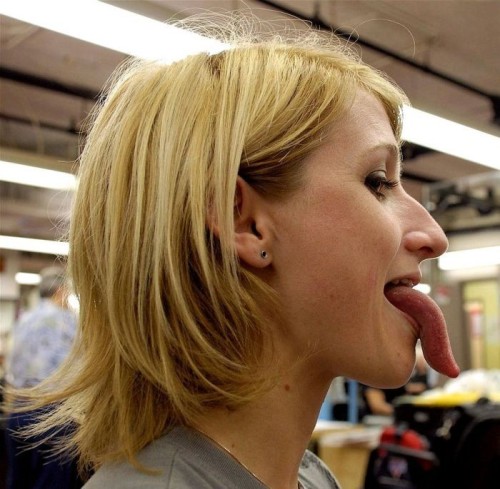 yesnibbles:  Long tongue porn pictures