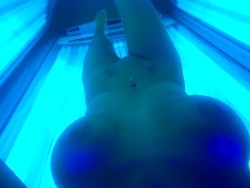 Beautiful Female Tanning Beds