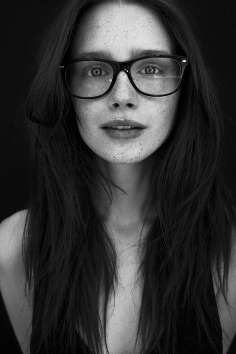 21rccz5:  Geeky Nerdy Girls with Glasses &gt;&gt;&gt;/ &gt;&gt;&gt;