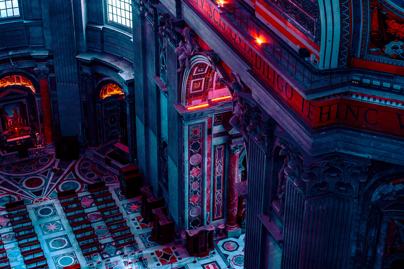 escapekit:Red Lights : VaticanFrance-based photographer Aishy shares shots of  The
