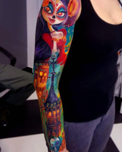 tattooideas123:  Nightmare Before Christmas Sleevehttp://tattooideas247.com/nightmare-sleeve/  Some serious color saturation!