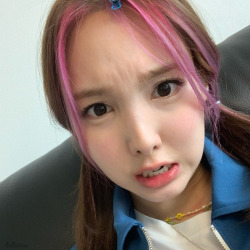 ❥ nayeon pink hair icons ❥ like or reblog if u sa - Tumbex