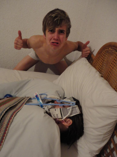 joe-sugg-lover:  Joe Sugg naked on holiday