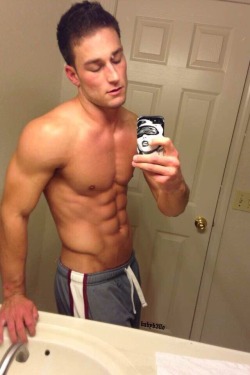 babyb3llo:  Ryan