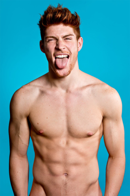 male-celebs-naked:  Ken Bek 3See more here
