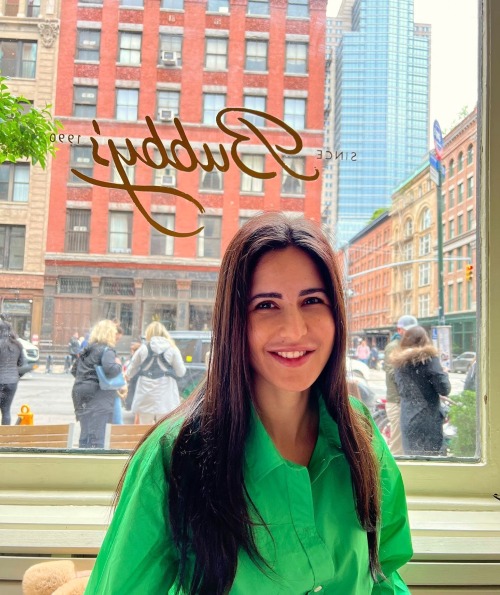 @katrinakaif:  The Home of EVERYTHINGGGGGG, my favourite place ever Bubby’s 