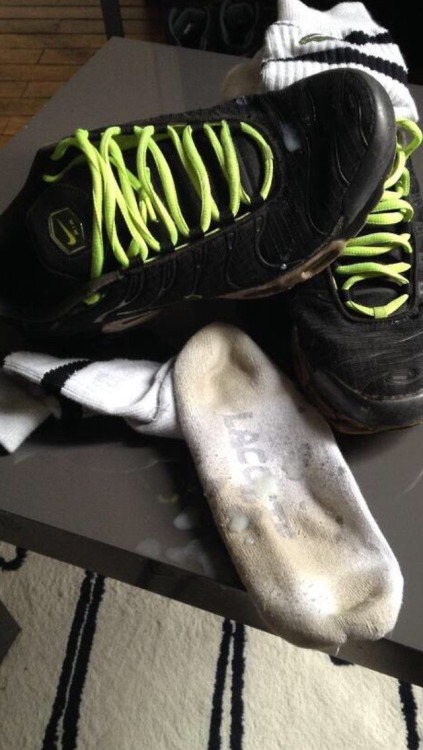 alpha4fag6ots:  trigger1985:Cum sock….  ready for a fag to finish off