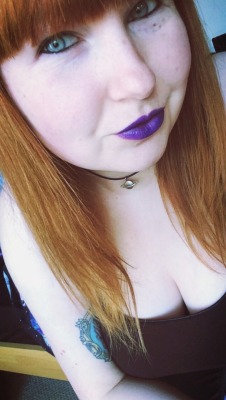 foxywinchesters: Fucking love this lip colour! 💜 (NYX Soft Matte Cream in Havana in case anyone was wondering.)