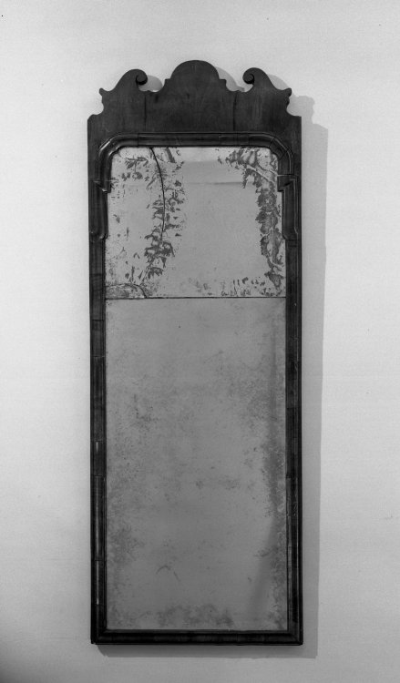 bm-decorative-arts: Queen Anne Mirror, Brooklyn Museum: Decorative Artswww.brooklynmuseum.or