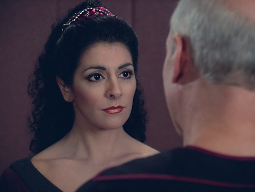 green-blooded:Star Trek: The Next Generation | Loud as a Whisper (02x05)TROI: You wanted to see me?P