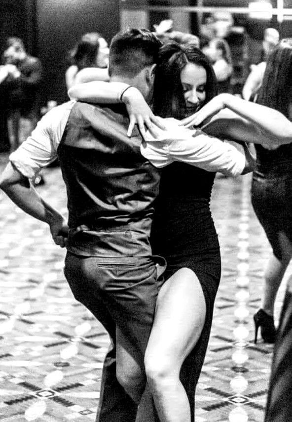 sapiofeline:  fascinoemistero2019:    Tango… 