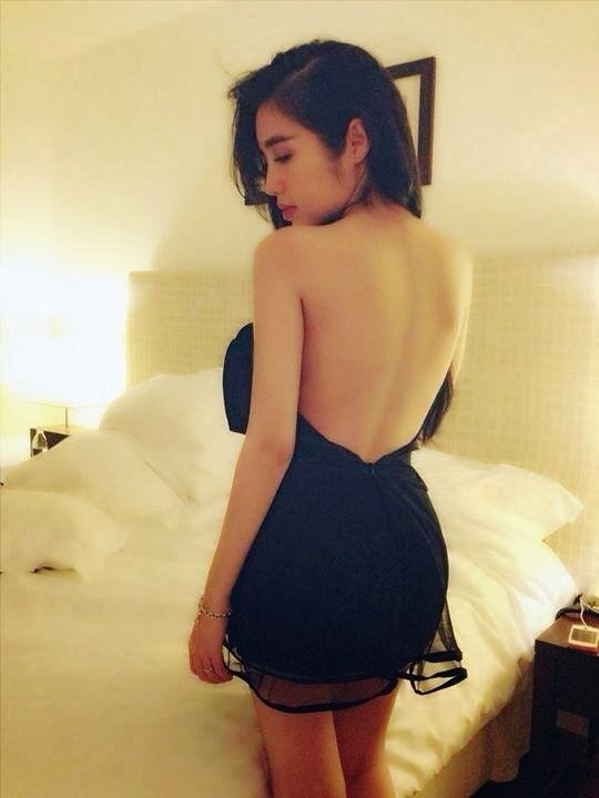 hot-girls-asia:  Hot-asian-girls : Elly Tran ha Kim Hong