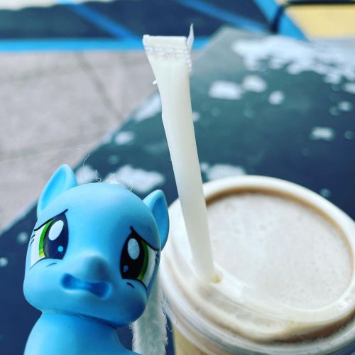 That’s, uh, okay, I didn’t want to drink my coffee anyway… #mylittlepony #mlp #concernedpony #fail