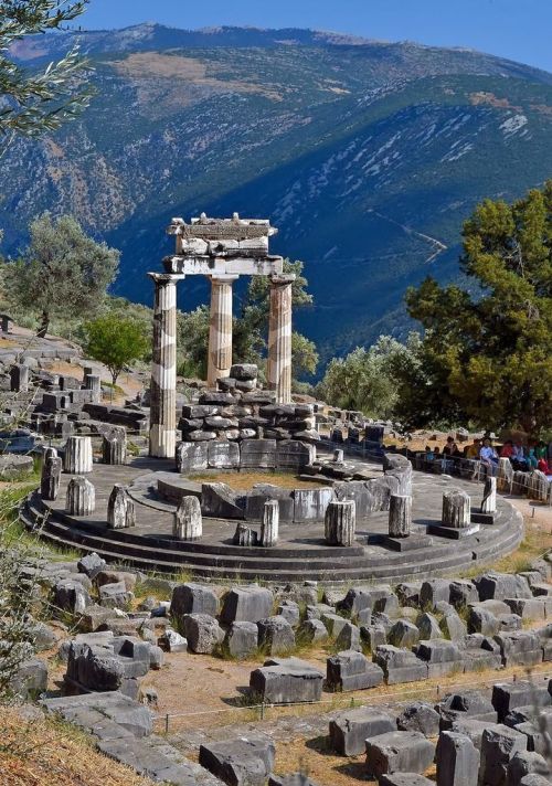 greek-highlights: Delphi, Greece.