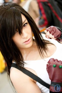 cosplayandanimes:  Tifa Lockhart - FINAL FANTASY VII source