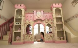 pullup-daddyr:  What every little princess should have. You LG’s out there, im sure youll appreciate these! 