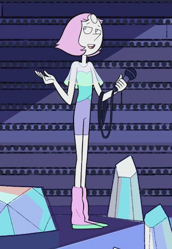 pearlarchives:  even when she was smol she was tol