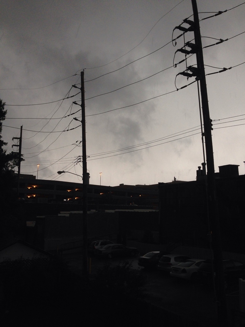 enyod:  It stormed today and everything was very grey. 