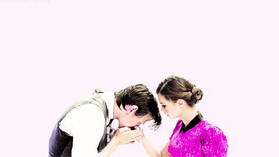 electragallifrey:   Oh Clara. Oh. You are beautiful. Beautiful fragile human skin.