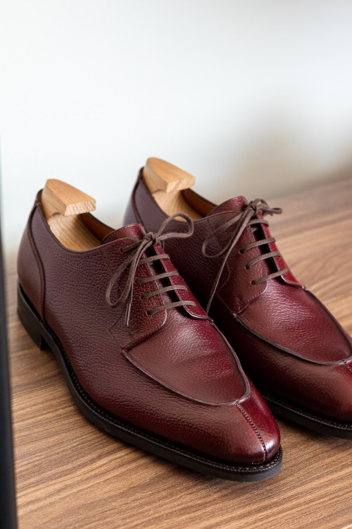 Sons of Henrey George in Inca Burgundy Grain