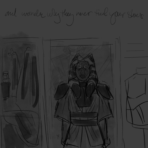 ahsoka wishes anakins hand was on her shoulder, but its just what she wants to see, not reality.