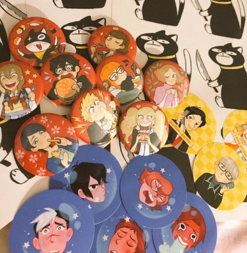 As if there’s not enough p5 merch in the world right now, I made this new button set for AX! 